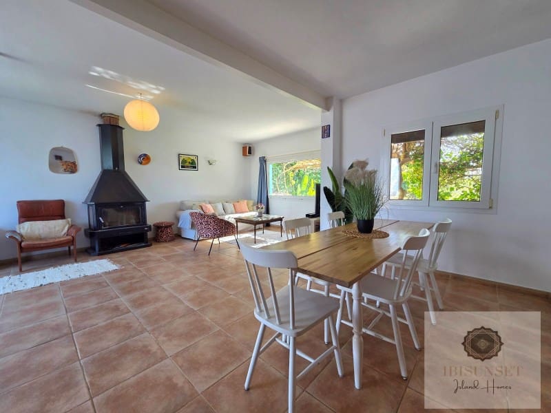 3 sypialnia Willa na sprzedaż w Sant Antoni de Portmany z basenem - 796 000 € (Ref: 9758845)