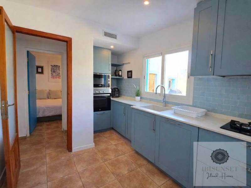 3 sypialnia Willa na sprzedaż w Sant Antoni de Portmany z basenem - 796 000 € (Ref: 9758845)