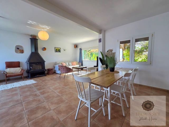 3 sypialnia Willa na sprzedaż w Sant Antoni de Portmany z basenem - 796 000 € (Ref: 9758845)