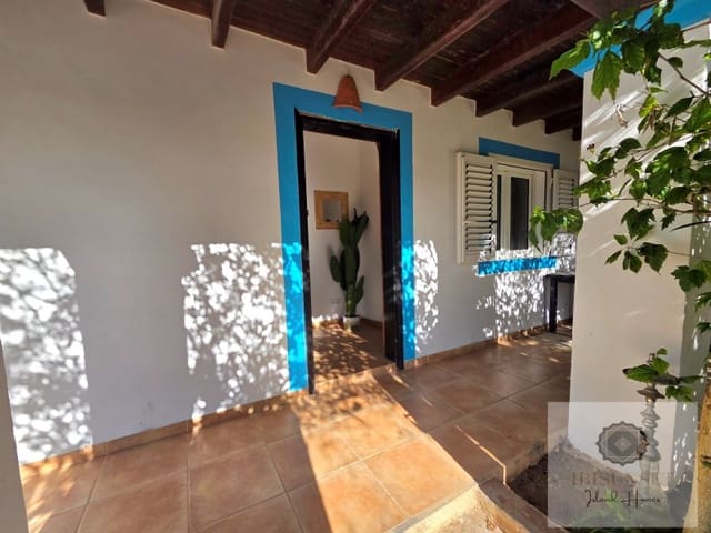 3 sypialnia Willa na sprzedaż w Sant Antoni de Portmany z basenem - 796 000 € (Ref: 9758845)