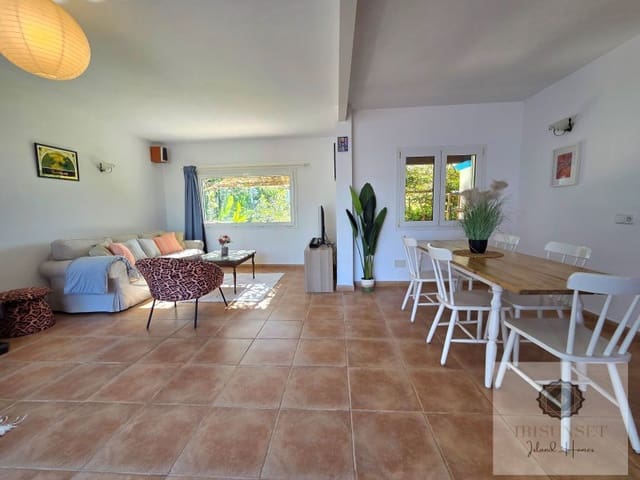 3 sypialnia Willa na sprzedaż w Sant Antoni de Portmany z basenem - 796 000 € (Ref: 9758845)