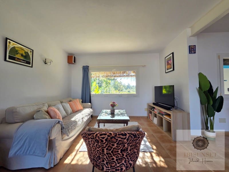 3 sypialnia Willa na sprzedaż w Sant Antoni de Portmany z basenem - 796 000 € (Ref: 9758845)