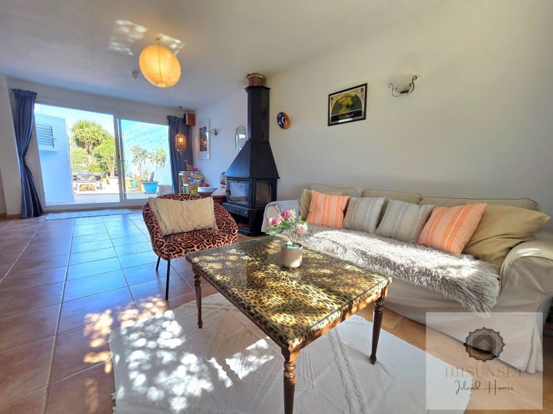 3 sypialnia Willa na sprzedaż w Sant Antoni de Portmany z basenem - 796 000 € (Ref: 9758845)