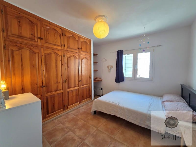 3 sypialnia Willa na sprzedaż w Sant Antoni de Portmany z basenem - 796 000 € (Ref: 9758845)