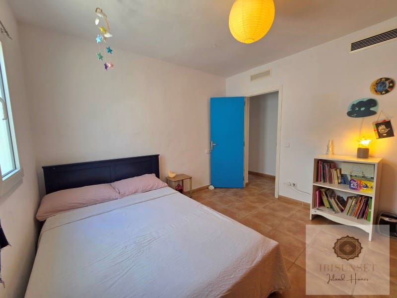 3 sypialnia Willa na sprzedaż w Sant Antoni de Portmany z basenem - 796 000 € (Ref: 9758845)