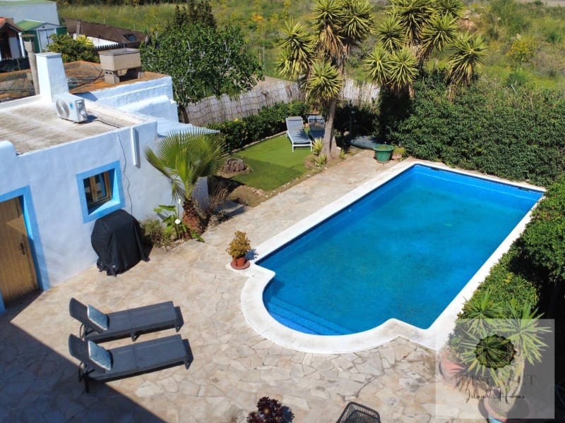 3 sypialnia Willa na sprzedaż w Sant Antoni de Portmany z basenem - 796 000 € (Ref: 9758845)