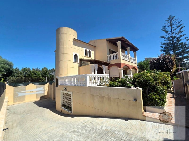 Chalet de 4 habitaciones en Marratxí en venta con garaje - 795.000 € (Ref: 9836578)