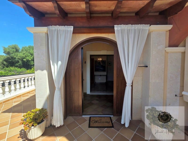 Chalet de 4 habitaciones en Marratxí en venta con garaje - 795.000 € (Ref: 9836578)