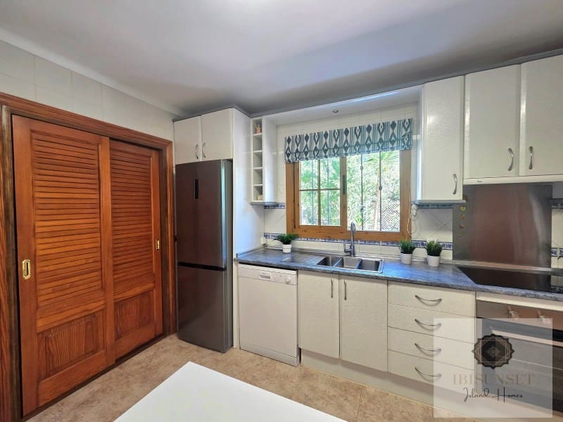 Chalet de 4 habitaciones en Marratxí en venta con garaje - 795.000 € (Ref: 9836578)