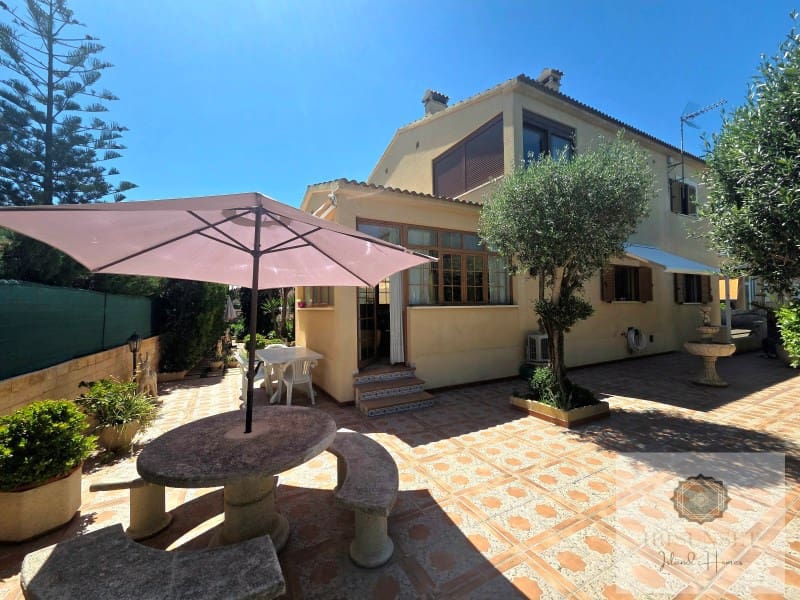 Chalet de 4 habitaciones en Marratxí en venta con garaje - 795.000 € (Ref: 9836578)