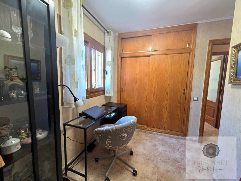 Chalet de 4 habitaciones en Marratxí en venta con garaje - 795.000 € (Ref: 9836578)