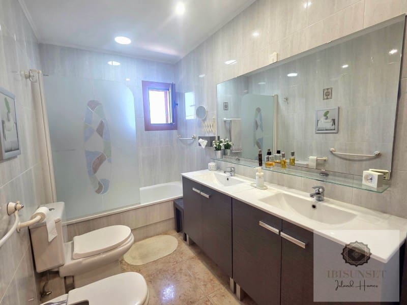 Chalet de 4 habitaciones en Marratxí en venta con garaje - 795.000 € (Ref: 9836578)