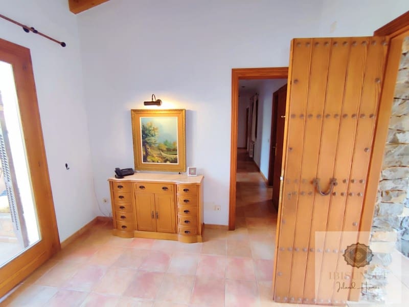 3 bedroom Finca/Country House for sale in Capdepera with garage - € 849,000 (Ref: 9865119)