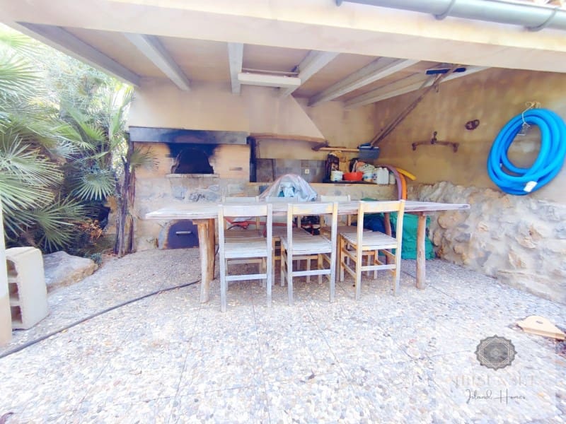 3 bedroom Finca/Country House for sale in Capdepera with garage - € 849,000 (Ref: 9865119)