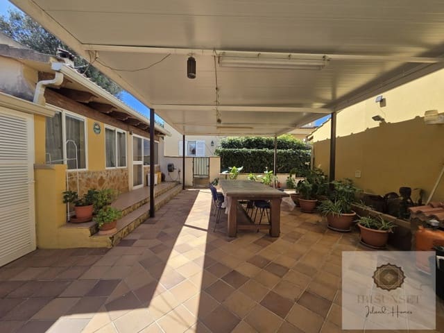 4 soverom Villa til salgs i Badia Blava, Llucmajor med svømmebasseng garasje - € 1 380 000 (Ref: 9873424)