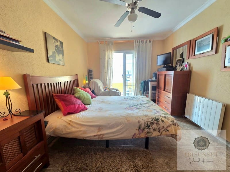 4 soverom Villa til salgs i Llucmajor med svømmebasseng garasje - € 1 380 000 (Ref: 9873424)