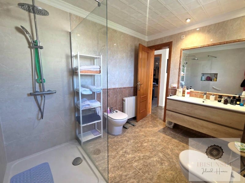 4 soverom Villa til salgs i Llucmajor med svømmebasseng garasje - € 1 380 000 (Ref: 9873424)