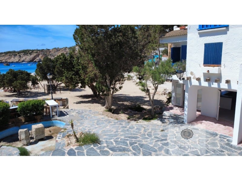 Commercieel te koop in Cala Vadella - € 1.320.000 (Ref: 9890296)