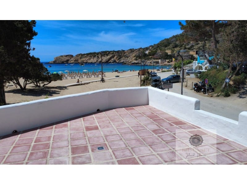 Commercieel te koop in Cala Vadella - € 1.320.000 (Ref: 9890296)