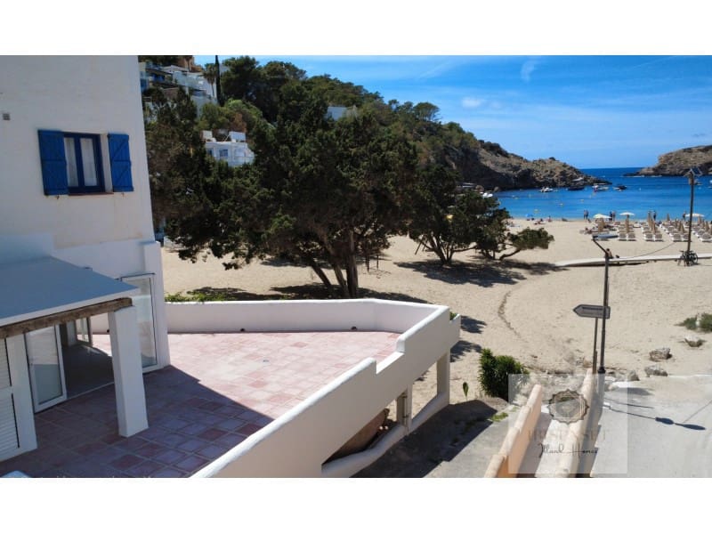 Commercieel te koop in Cala Vadella - € 1.320.000 (Ref: 9890296)