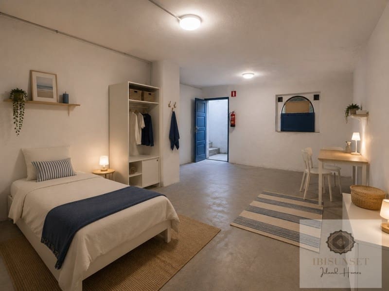 Commercieel te koop in Cala Vadella - € 1.320.000 (Ref: 9890296)