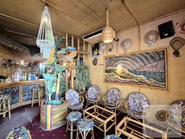 Restaurang/Bar till salu i Calas de Mallorca, Manacor - 266 000 € (Ref: 9907460)