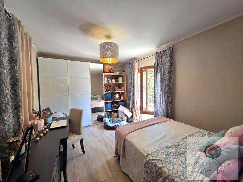5 slaapkamer Villa te koop in Son Ferriol met zwembad garage - € 1.190.000 (Ref: 9916888)