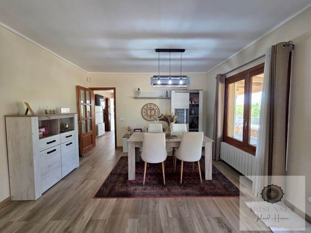 5 slaapkamer Villa te koop in Son Ferriol, Palma de Mallorca met zwembad garage - € 1.190.000 (Ref: 9916888)
