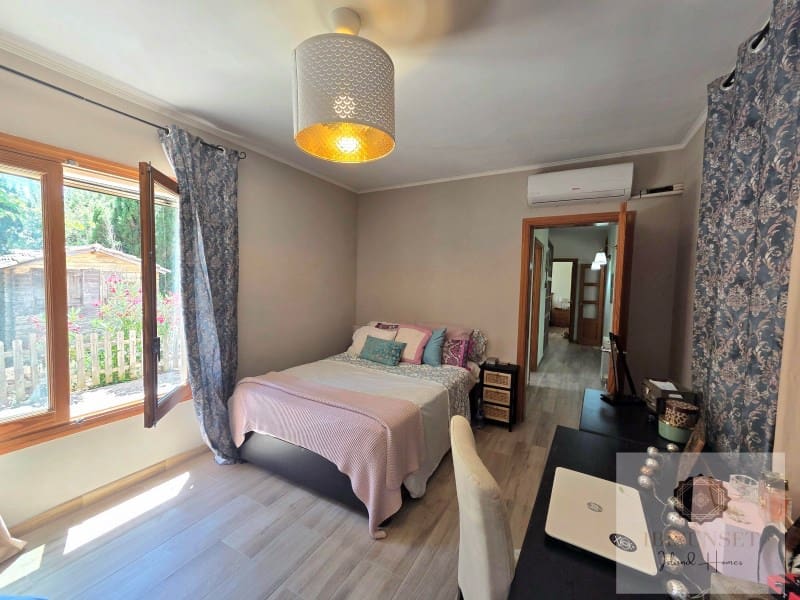 5 slaapkamer Villa te koop in Son Ferriol met zwembad garage - € 1.190.000 (Ref: 9916888)