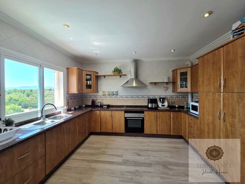 5 slaapkamer Villa te koop in Son Ferriol met zwembad garage - € 1.190.000 (Ref: 9916888)