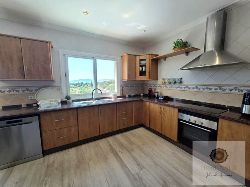 5 slaapkamer Villa te koop in Son Ferriol met zwembad garage - € 1.190.000 (Ref: 9916888)