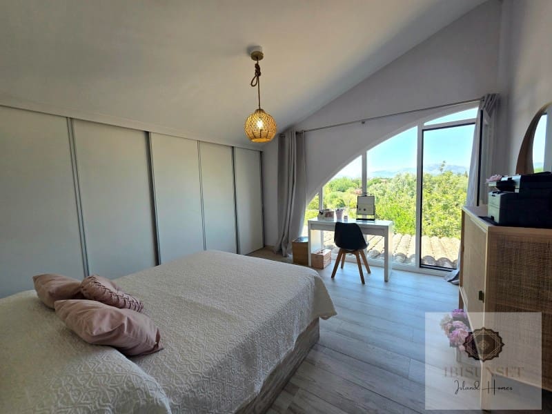 5 slaapkamer Villa te koop in Son Ferriol met zwembad garage - € 1.190.000 (Ref: 9916888)