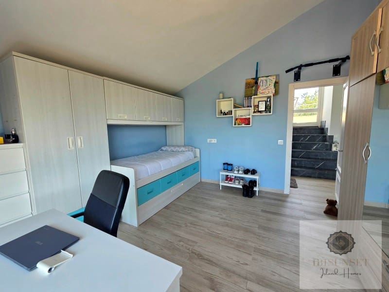 5 slaapkamer Villa te koop in Son Ferriol met zwembad garage - € 1.190.000 (Ref: 9916888)