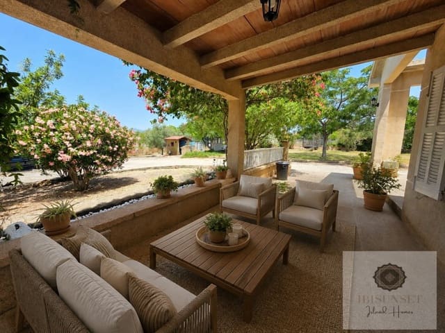 5 bedroom Villa for sale in Son Ferriol, Palma de Mallorca with pool garage - € 1,190,000 (Ref: 9916888)