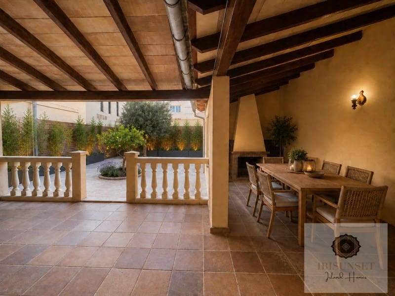 Chalet de 4 habitaciones en Son Servera en venta con garaje - 598.000 € (Ref: 9936333)