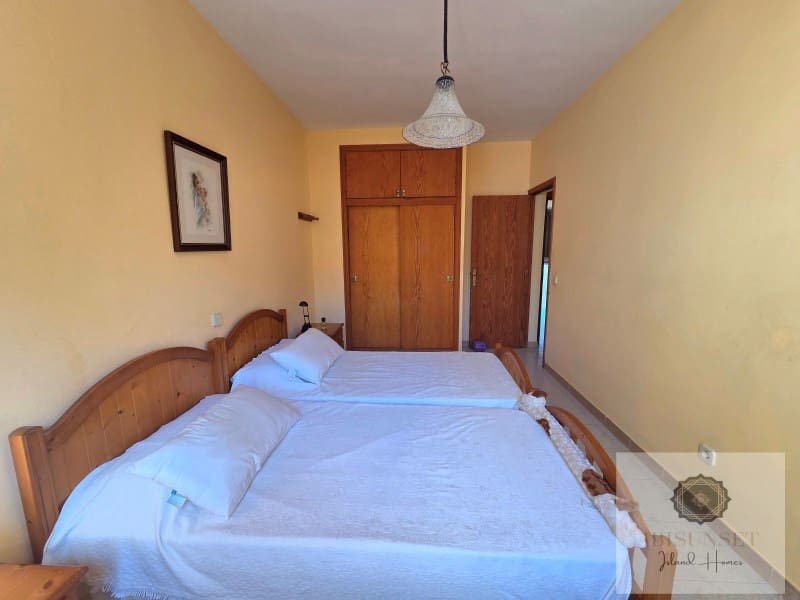 Chalet de 4 habitaciones en Son Servera en venta con garaje - 598.000 € (Ref: 9936333)