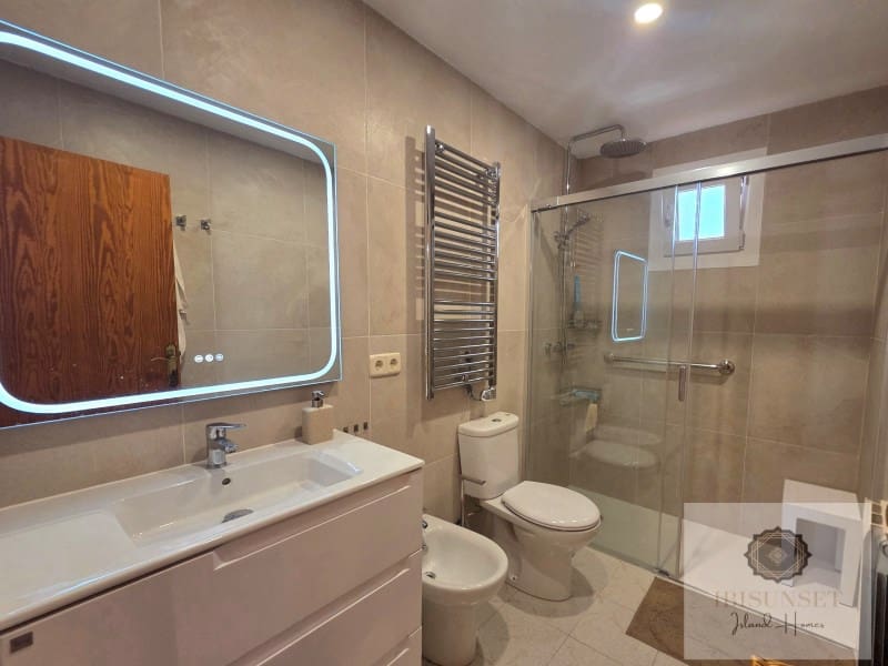 Chalet de 4 habitaciones en Son Servera en venta con garaje - 598.000 € (Ref: 9936333)