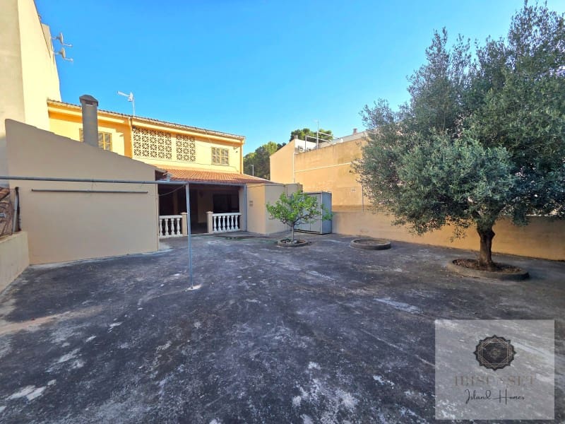 Chalet de 4 habitaciones en Son Servera en venta con garaje - 598.000 € (Ref: 9936333)