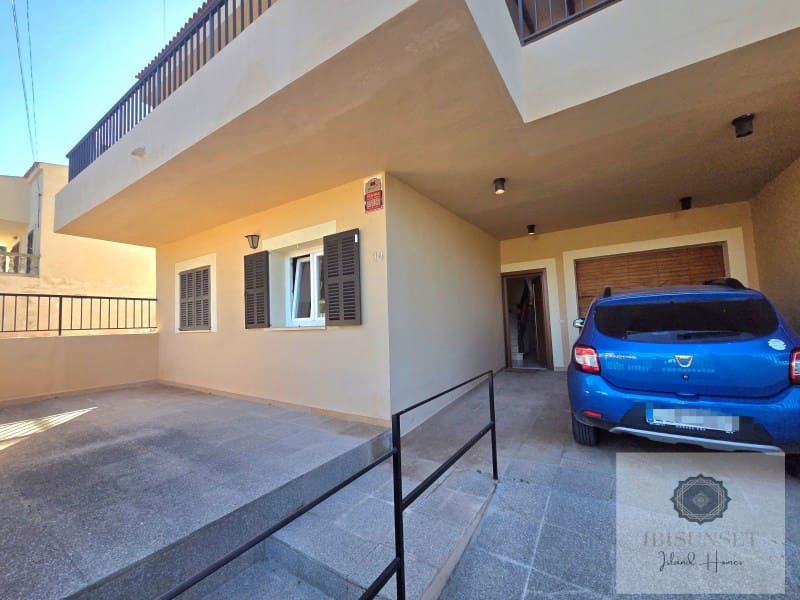 Chalet de 4 habitaciones en Son Servera en venta con garaje - 598.000 € (Ref: 9936333)