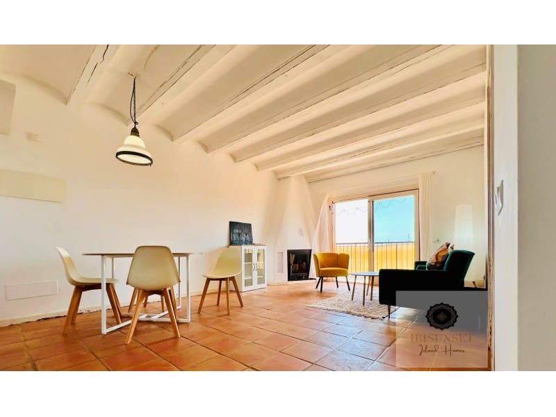 2 bedroom Flat for rent in Sant Jordi de Ses Salines with garage - € 2,300 (Ref: 9995774)