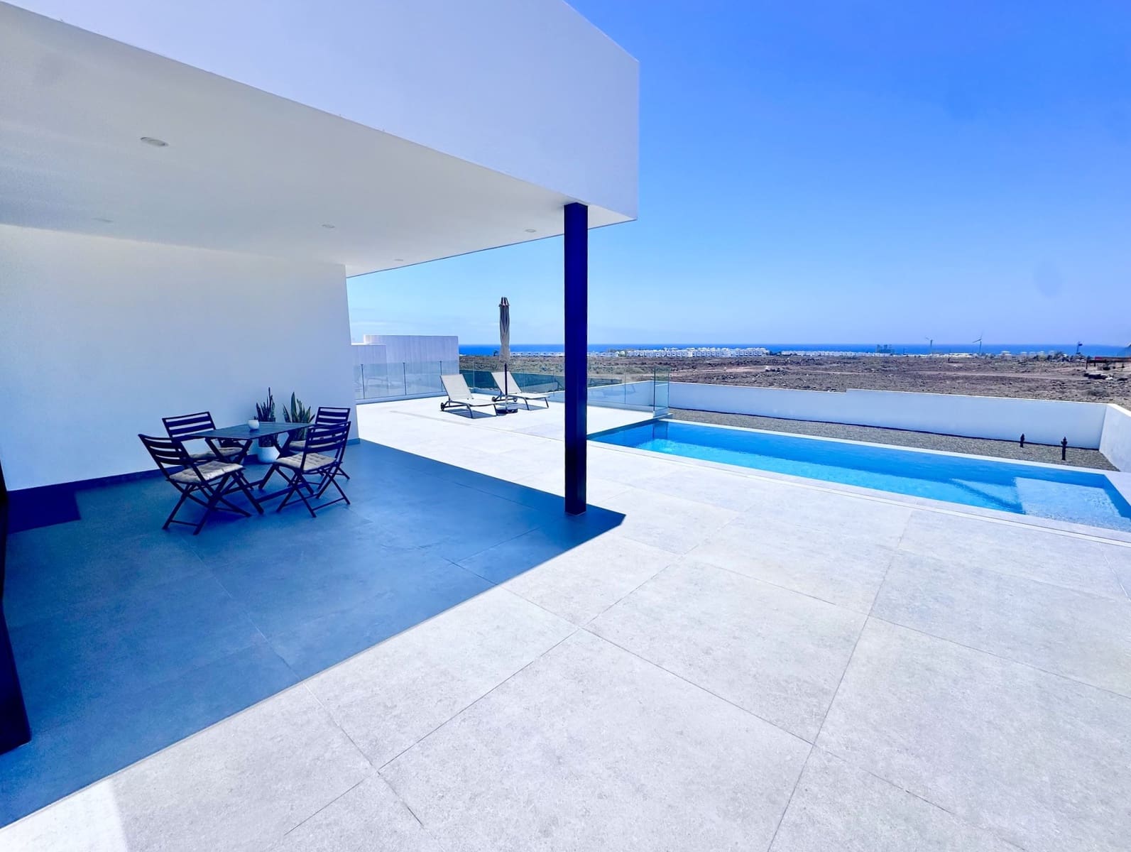3 bedroom Townhouse for sale in Costa Teguise with pool garage - € 880,000 (Ref: 10027594)