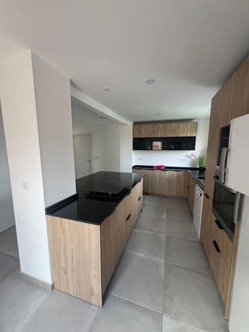 Casa de 5 habitaciones en El Campello en venta con garaje - 649.000 € (Ref: 9707679)