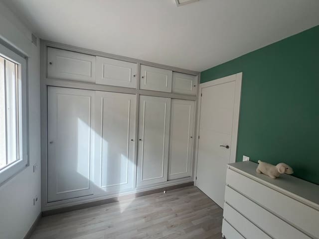 Casa de 5 habitaciones en El Campello en venta con garaje - 649.000 € (Ref: 9707679)