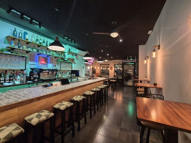 Commerciale in vendita in El Campello - 109.000 € (Rif: 9707680)