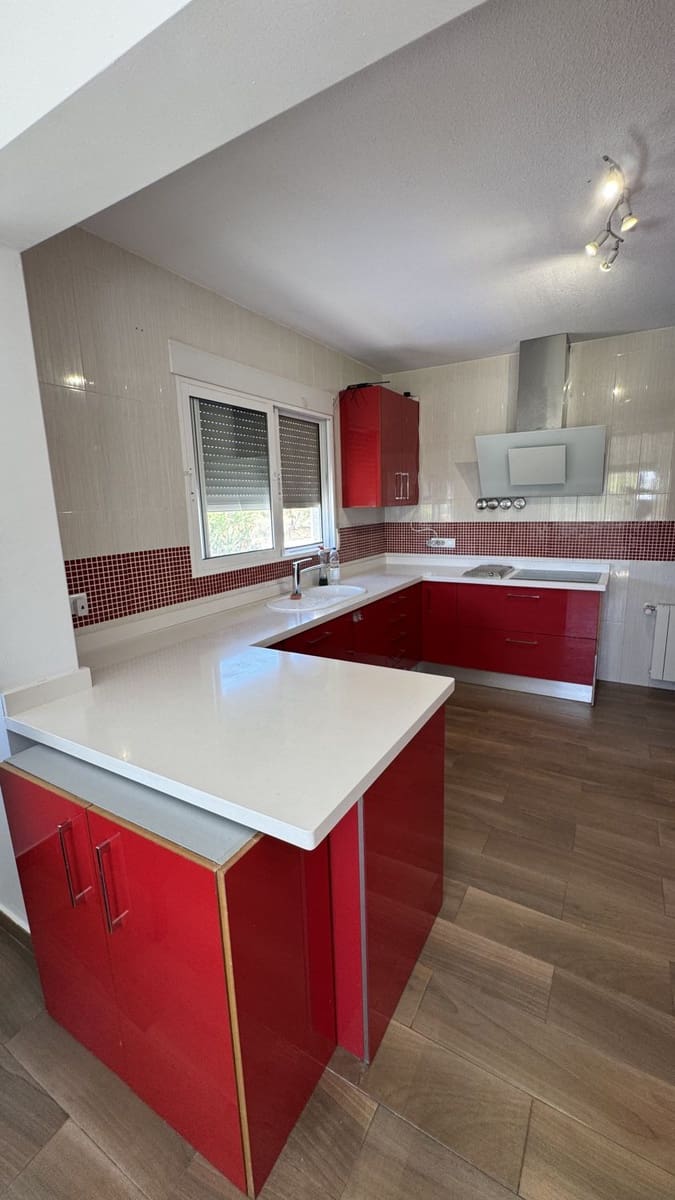 5 Zimmer Haus zu verkaufen in Muchamiel / Mutxamel - 479.000 € (Ref: 9707683)