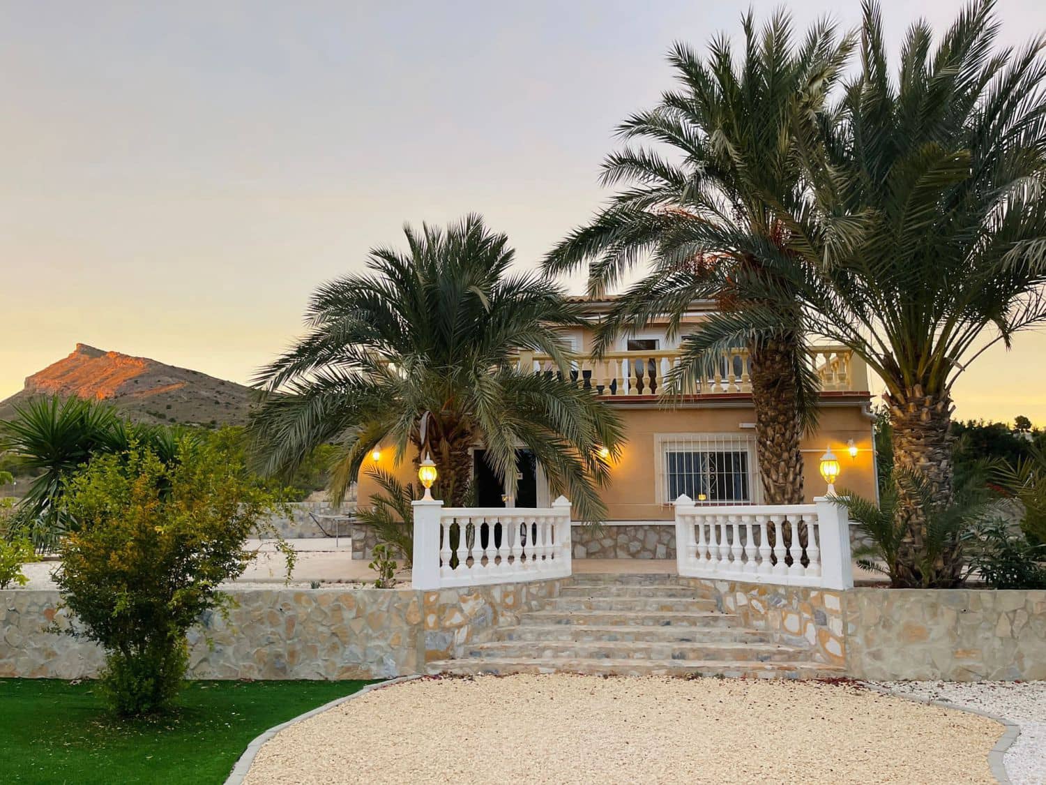 5 Zimmer Haus zu verkaufen in Muchamiel / Mutxamel - 479.000 € (Ref: 9707683)