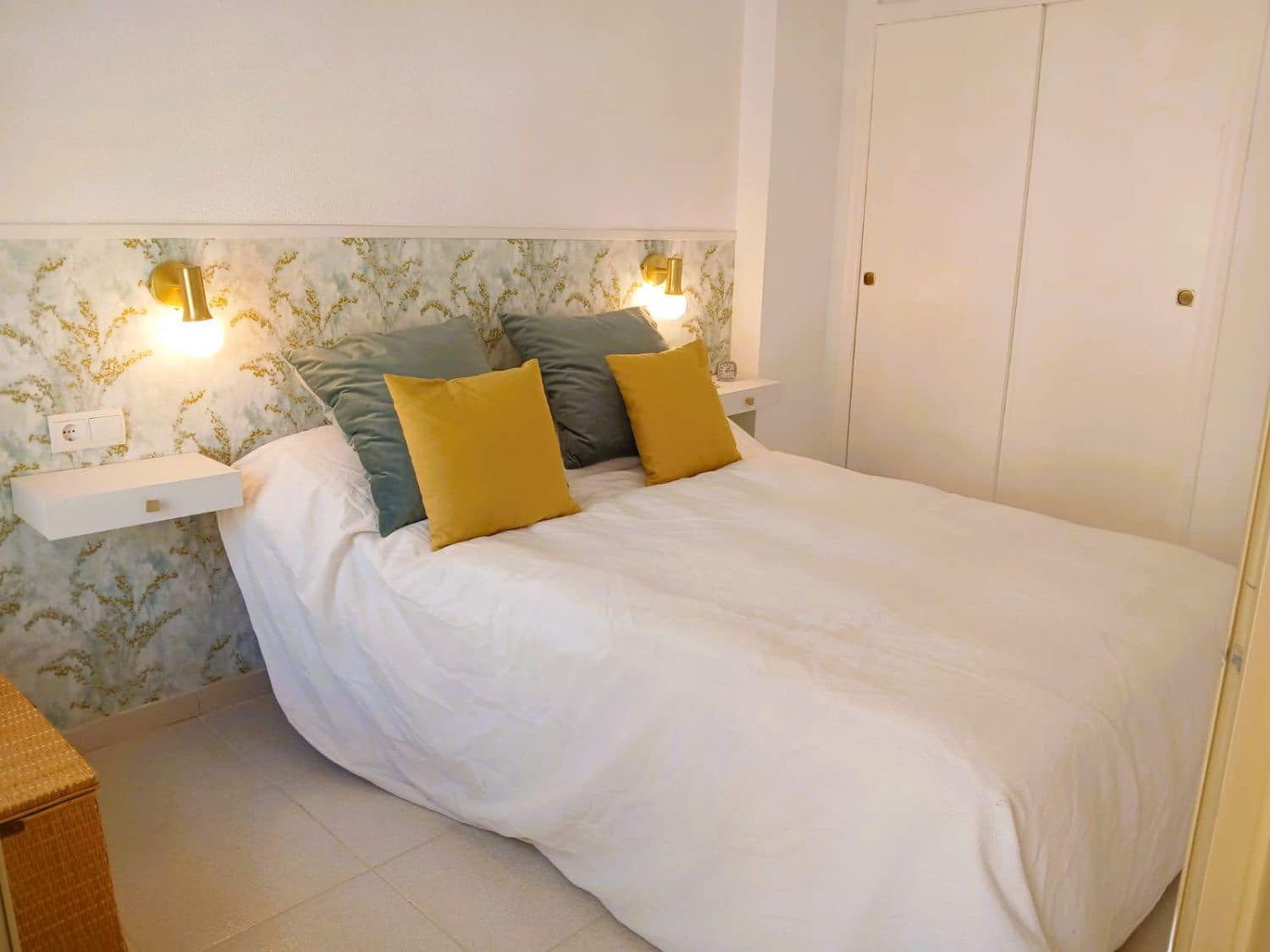 1 bedroom Flat for sale in El Campello with garage - € 289,000 (Ref: 9707688)