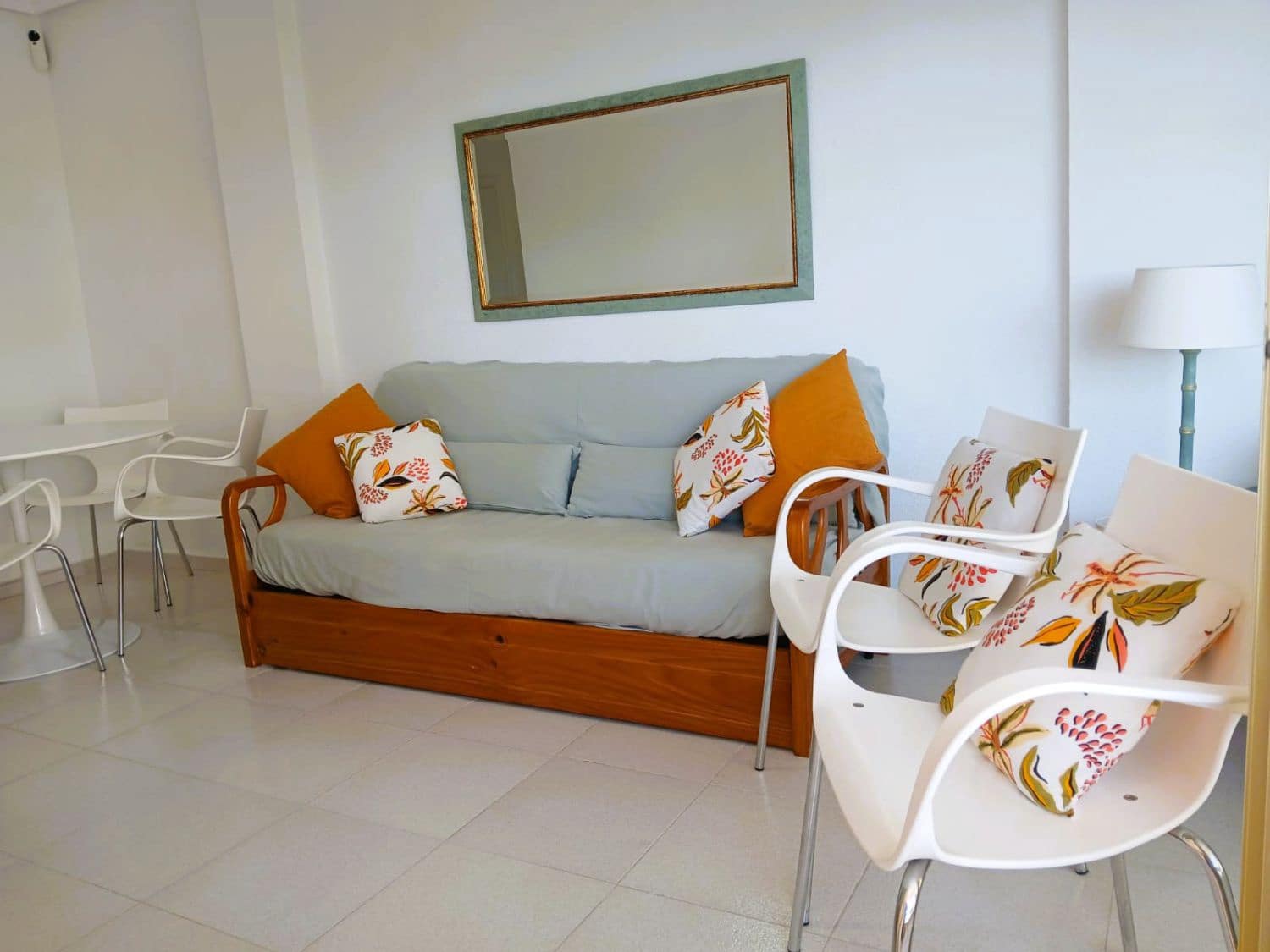 1 bedroom Flat for sale in El Campello with garage - € 289,000 (Ref: 9707688)