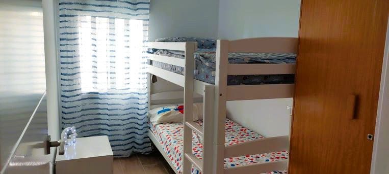 3 bedroom Flat for sale in El Campello with garage - € 420,000 (Ref: 9711101)