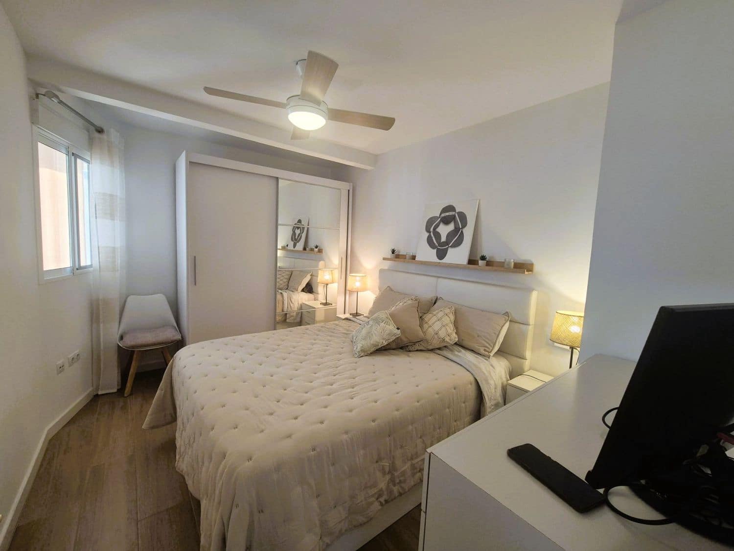 3 bedroom Flat for sale in El Campello with garage - € 420,000 (Ref: 9711101)